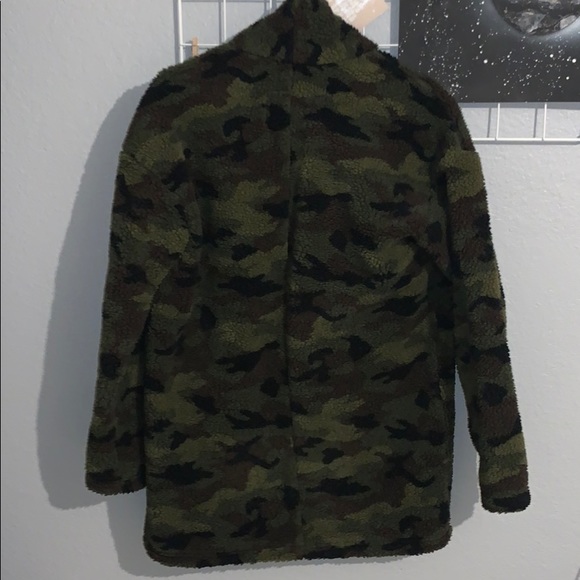 American Eagle Outfitters Camouflage Jacket - Picture 3 of 4